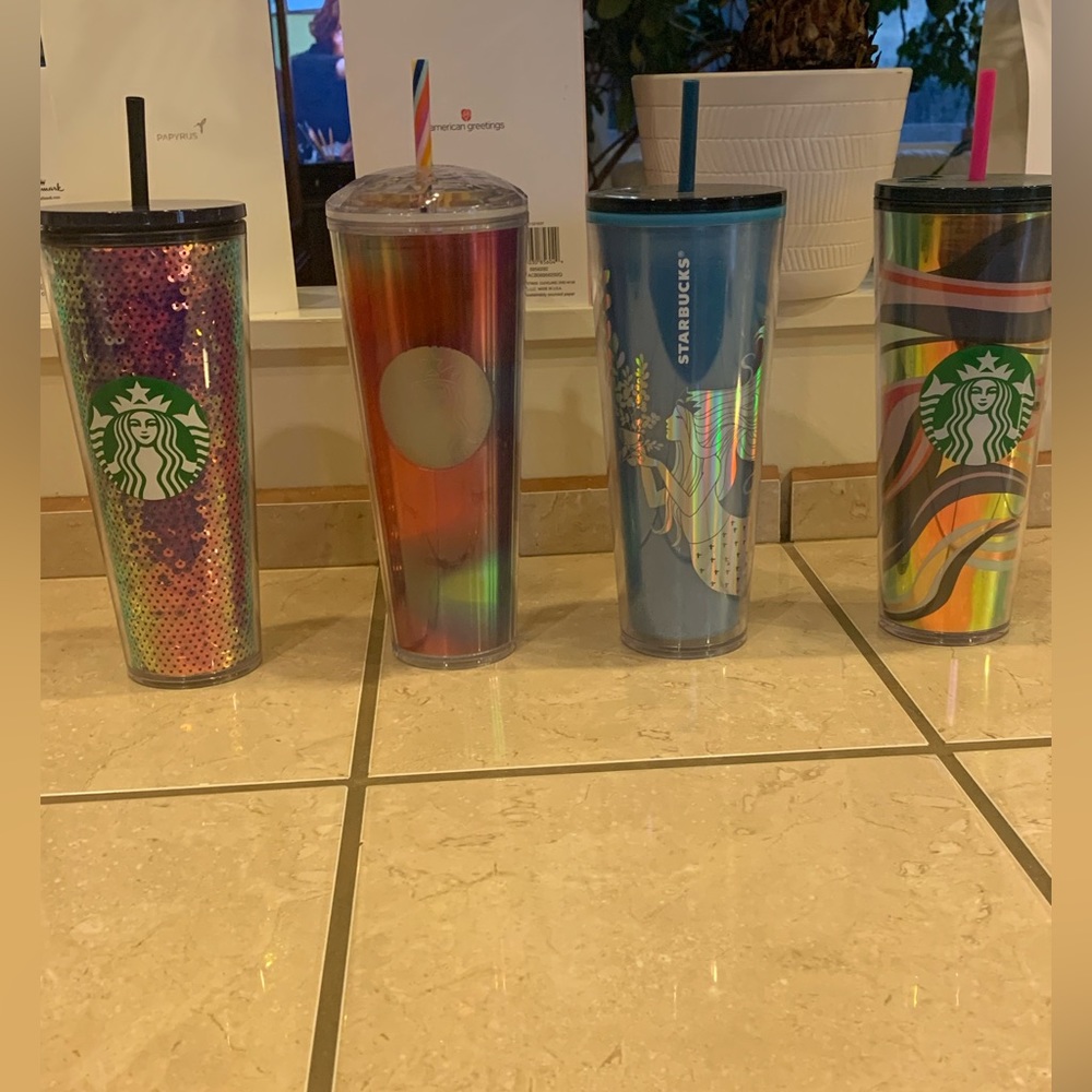 FOUR PACK VENTI STARBUCKS CUPS